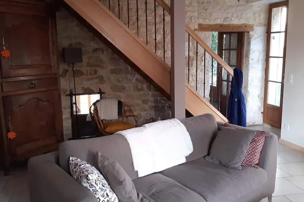 Holiday home Maison Au Coeur Du Triangle D'Or Cestayrols